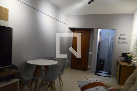 Sala de apartamento à venda com 2 quartos, 65m² em Tanque, Rio de Janeiro