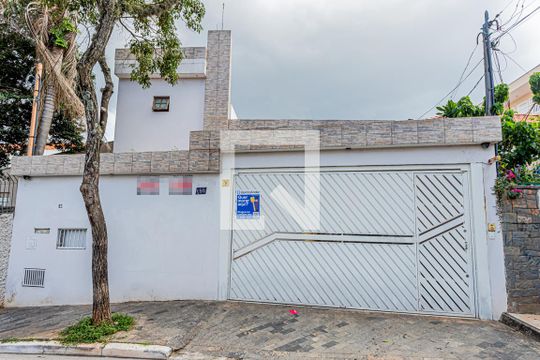 Fachada de casa à venda com 4 quartos, 250m² em Itaberaba, São Paulo