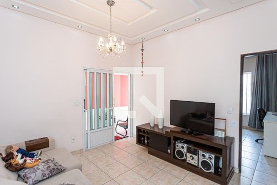 Sala de casa à venda com 4 quartos, 250m² em Itaberaba, São Paulo