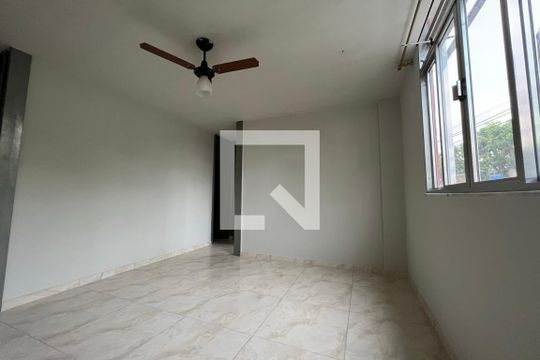 Sala de apartamento à venda com 2 quartos, 60m² em Taquara, Rio de Janeiro