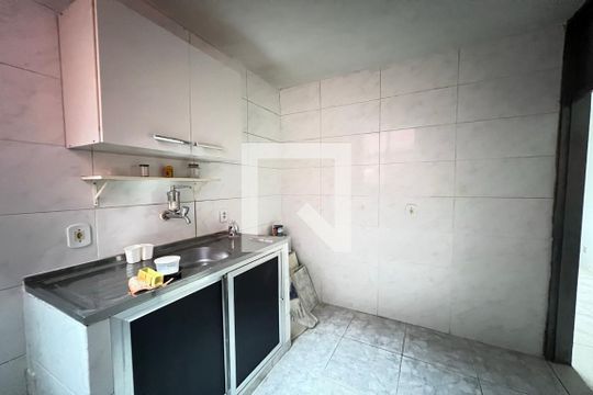 Cozinha de apartamento à venda com 2 quartos, 60m² em Taquara, Rio de Janeiro