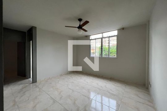 Apartamento à venda com 2 quartos, 60m² em Taquara, Rio de Janeiro