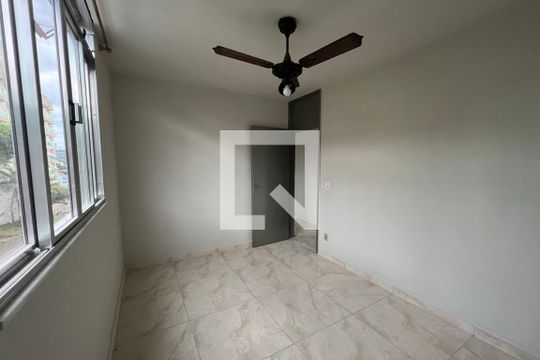 Quarto 1 de apartamento à venda com 2 quartos, 60m² em Taquara, Rio de Janeiro
