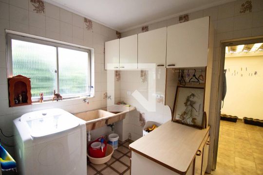 Área de Serviço de casa para alugar com 4 quartos, 500m² em Canindé, São Paulo