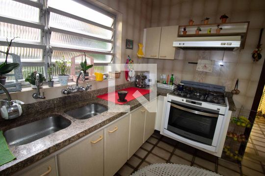 Cozinha de casa para alugar com 4 quartos, 500m² em Canindé, São Paulo