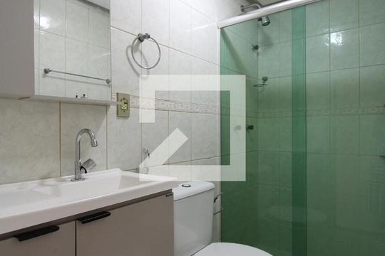 Banheiro Social de apartamento para alugar com 2 quartos, 60m² em Freguesia de Jacarepaguá, Rio de Janeiro