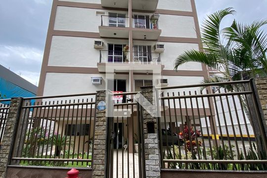 Fachada de apartamento para alugar com 2 quartos, 60m² em Freguesia de Jacarepaguá, Rio de Janeiro
