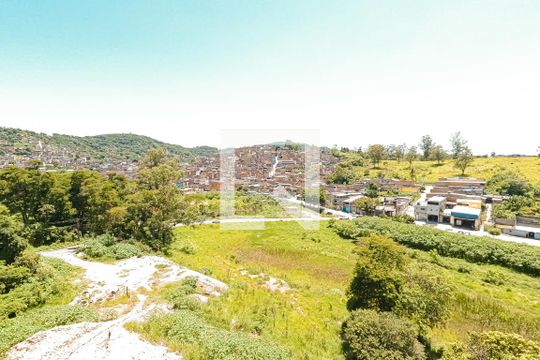 Vista do Quarto 2 de apartamento para alugar com 2 quartos, 50m² em Jardim São Domingos, Guarulhos