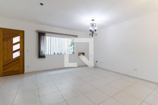 Sala de casa de condomínio para alugar com 3 quartos, 110m² em Parque Fongaro, São Paulo