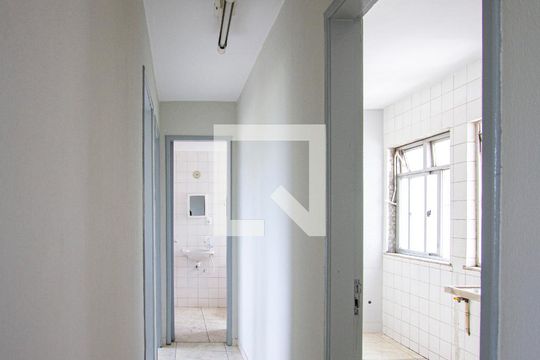 Corredor de apartamento para alugar com 2 quartos, 70m² em Pião, São Gonçalo