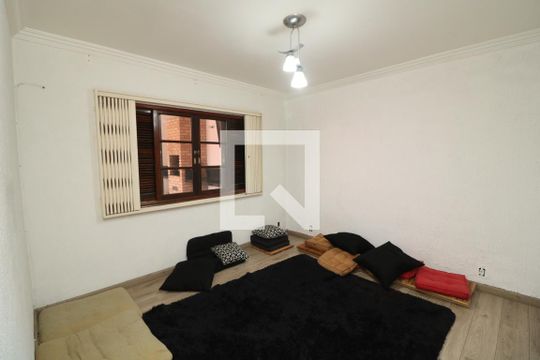 Suite de casa para alugar com 3 quartos, 270m² em Cidade São Mateus, São Paulo