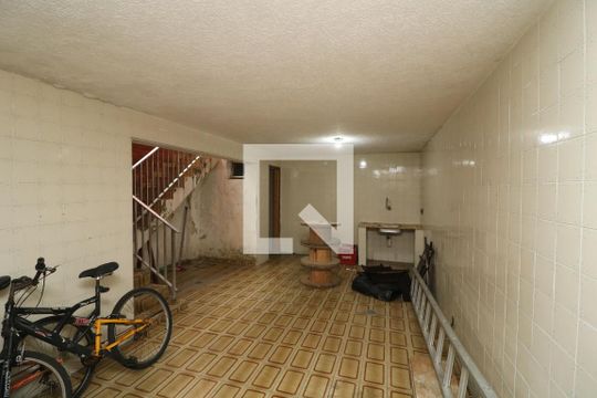 Área de Serviço de casa para alugar com 3 quartos, 270m² em Cidade São Mateus, São Paulo