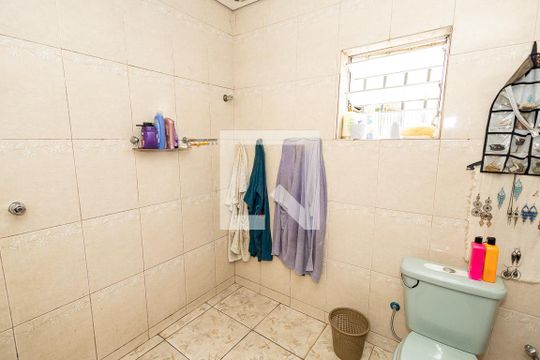 Banheiro de casa à venda com 7 quartos, 400m² em Vila Cloris, Belo Horizonte