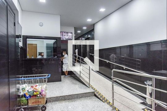 Hall de Entrada de kitnet/studio à venda com 1 quarto, 33m² em Liberdade, São Paulo