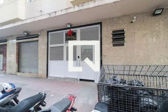 Entrada de kitnet/studio à venda com 1 quarto, 33m² em Liberdade, São Paulo