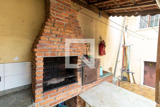 Churrasqueira de casa à venda com 4 quartos, 180m² em Jardim Belem, São Paulo