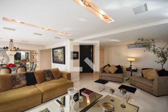 Sala de apartamento à venda com 3 quartos, 230m² em Vila Morumbi, São Paulo