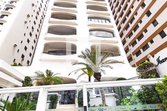 Fachada do Prédio de apartamento para alugar com 4 quartos, 190m² em Vila Luis Antonio, Guarujá