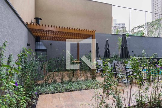 Área comum - Churrasqueira de kitnet/studio para alugar com 0 quarto, 27m² em Sé, São Paulo