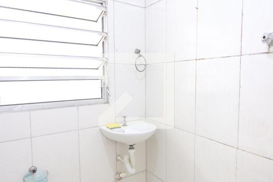 Banheiro de casa para alugar com 2 quartos, 80m² em Cidade Patriarca, São Paulo
