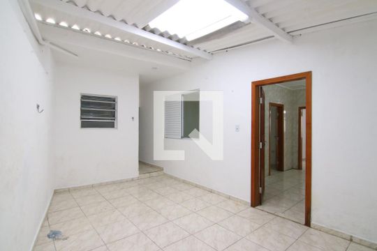 Área de Serviço de casa para alugar com 2 quartos, 80m² em Cidade Patriarca, São Paulo