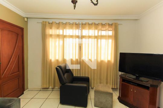 Sala de casa à venda com 3 quartos, 154m² em Vila Invernada, São Paulo