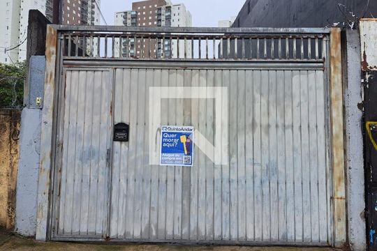 Fachada de casa para alugar com 2 quartos, 336m² em Parque Edu Chaves, São Paulo