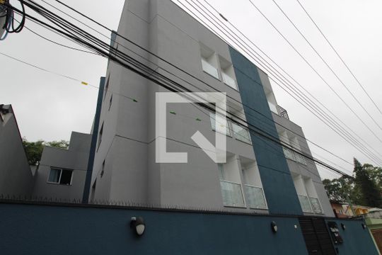 Fachada de apartamento para alugar com 1 quarto, 31m² em Jardim Sabara, São Paulo