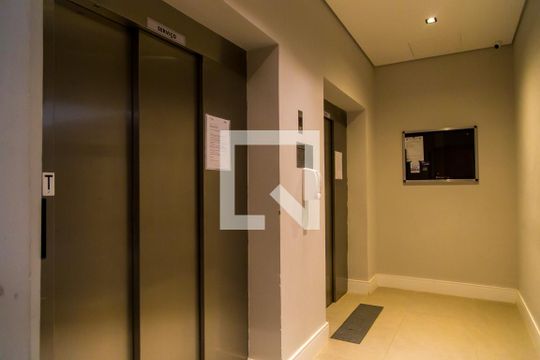Hall Social de kitnet/studio para alugar com 1 quarto, 27m² em Saúde, São Paulo