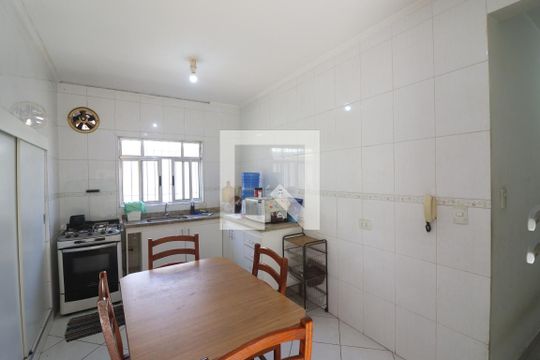 Cozinha  de casa à venda com 2 quartos, 140m² em Parque Peruche, São Paulo
