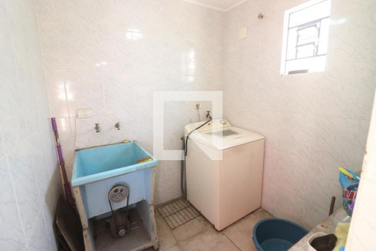 Área de Serviço de casa à venda com 2 quartos, 140m² em Parque Peruche, São Paulo
