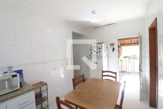 Cozinha  de casa à venda com 2 quartos, 140m² em Parque Peruche, São Paulo