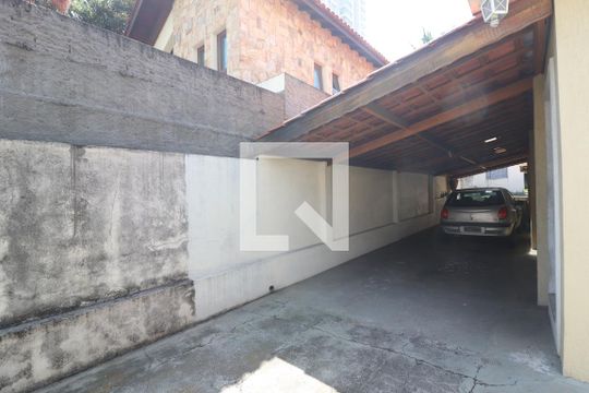 Garagem de casa à venda com 2 quartos, 140m² em Parque Peruche, São Paulo