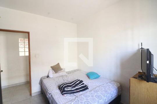 Quarto 2 de casa à venda com 2 quartos, 140m² em Parque Peruche, São Paulo