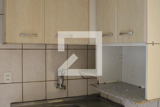 Cozinha de apartamento para alugar com 2 quartos, 44m² em Jardim Antartica, São Paulo