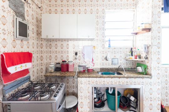 Cozinha e Área de Serviço de apartamento à venda com 2 quartos, 65m² em Benfica, Rio de Janeiro