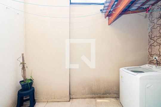 Área de Serviço de casa à venda com 2 quartos, 140m² em Vila Gustavo, São Paulo