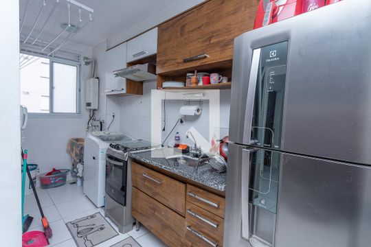 Cozinha  de apartamento para alugar com 2 quartos, 56m² em Conceição, Diadema