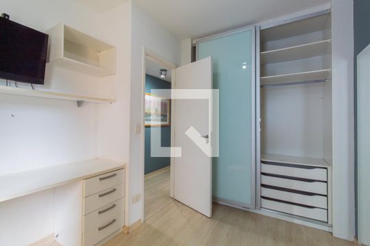 Quarto 1 de apartamento para alugar com 2 quartos, 72m² em Paraíso do Morumbi, São Paulo