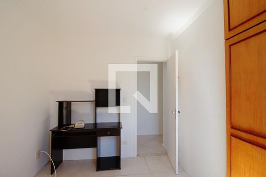 Quarto 2 de apartamento para alugar com 2 quartos, 56m² em Jardim Taboao, São Paulo