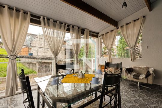 Sala/Cozinha de kitnet/studio para alugar com 1 quarto, 75m² em Parque Flamengo, Guarulhos