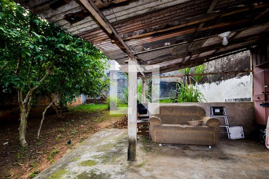 Quintal de casa à venda com 3 quartos, 143m² em Vila Trabalhista, Guarulhos