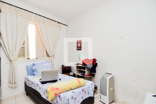 Quarto 2 de casa à venda com 3 quartos, 143m² em Vila Trabalhista, Guarulhos