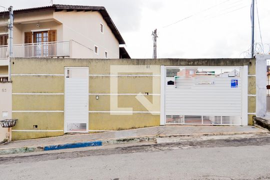 Fachada de casa à venda com 3 quartos, 143m² em Vila Trabalhista, Guarulhos