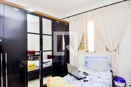 Quarto 2 de casa à venda com 3 quartos, 143m² em Vila Trabalhista, Guarulhos