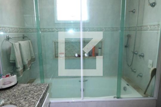 Suite do Quarto 2 de apartamento para alugar com 2 quartos, 130m² em Vila Romana, São Paulo
