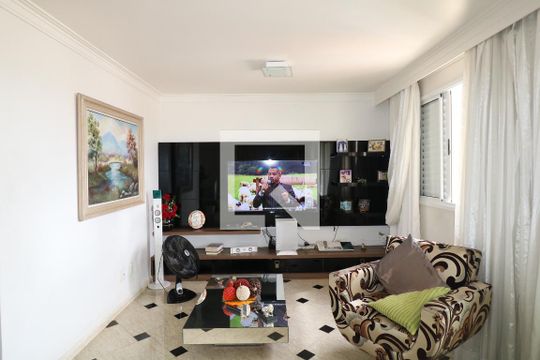 Sala de apartamento para alugar com 2 quartos, 130m² em Vila Romana, São Paulo