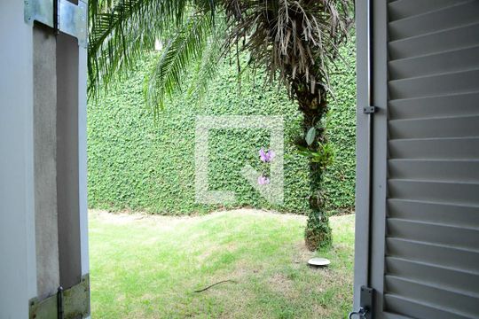 Vista da suíte 1 de casa de condomínio para alugar com 3 quartos, 430m² em Jardim Passárgada I, Cotia