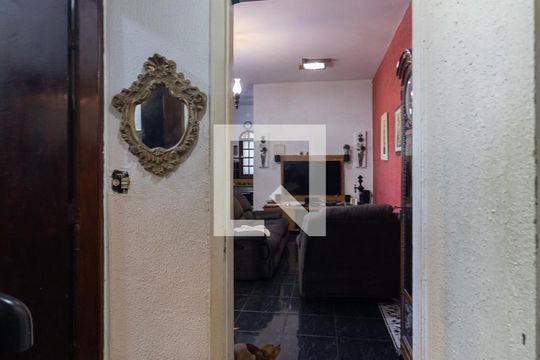 Corredor de casa para alugar com 1 quarto, 1200m² em Vila Caraguata, São Paulo