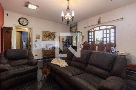 Sala de casa para alugar com 1 quarto, 1200m² em Vila Caraguata, São Paulo